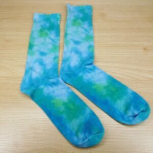 HOT SOX Mens Crew Socks Blue Green Tie Dye